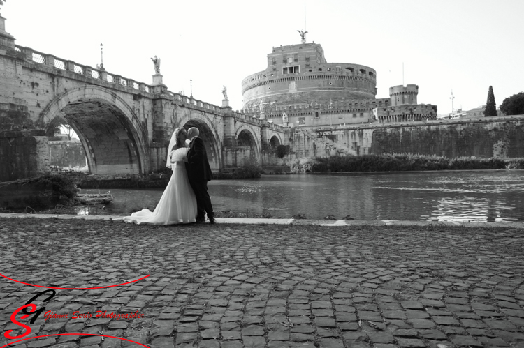 fotografo di matrimonio a roma foto a castel sant'angelo